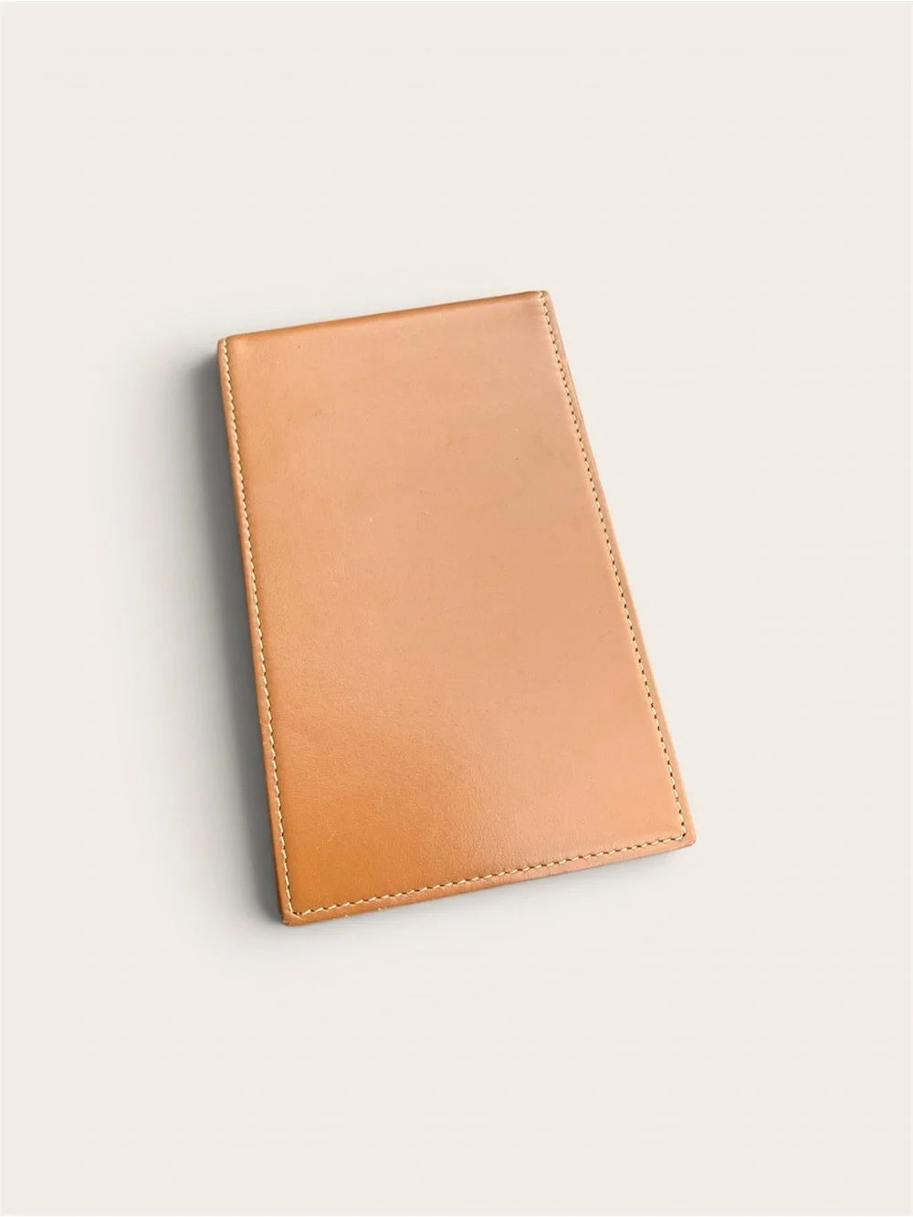 NWOT! Levenger Camel British Tan Leather Men's Bifold Wallet